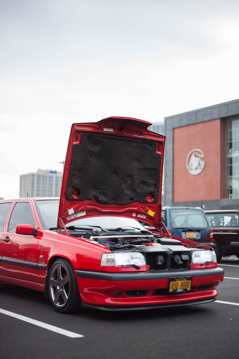 Illustration for article titled Here Is Your Gigantic Jalopnik Hurricane Relief Car Show Photo Gallery